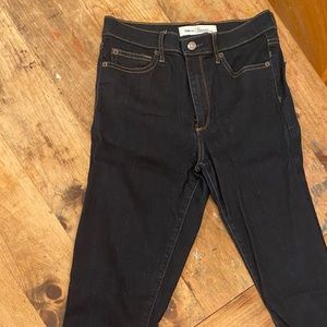28 T True Skinny Super High Rise Gap jean